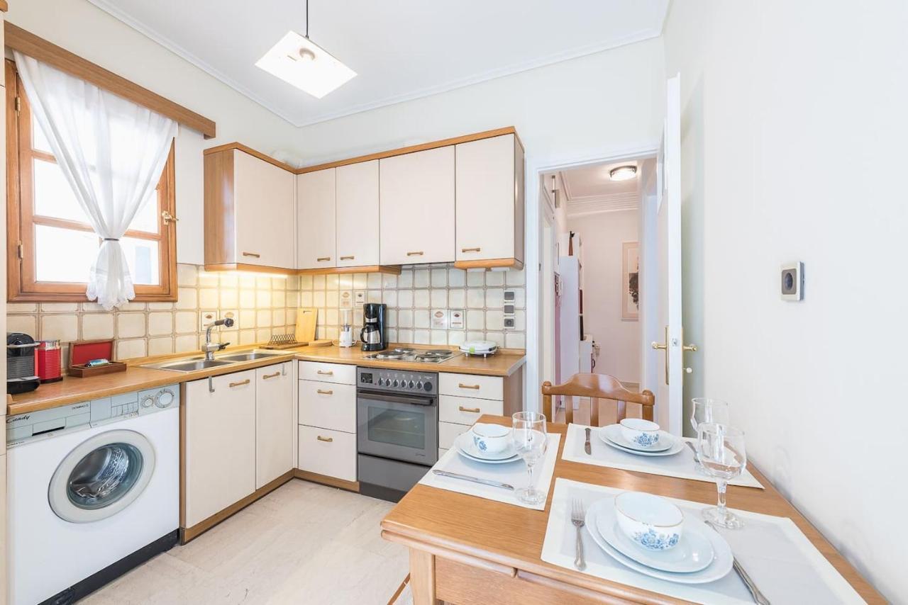 Seaside Central Apartment Афины Экстерьер фото