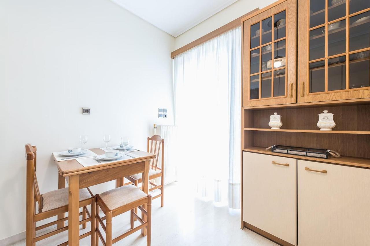 Seaside Central Apartment Афины Экстерьер фото