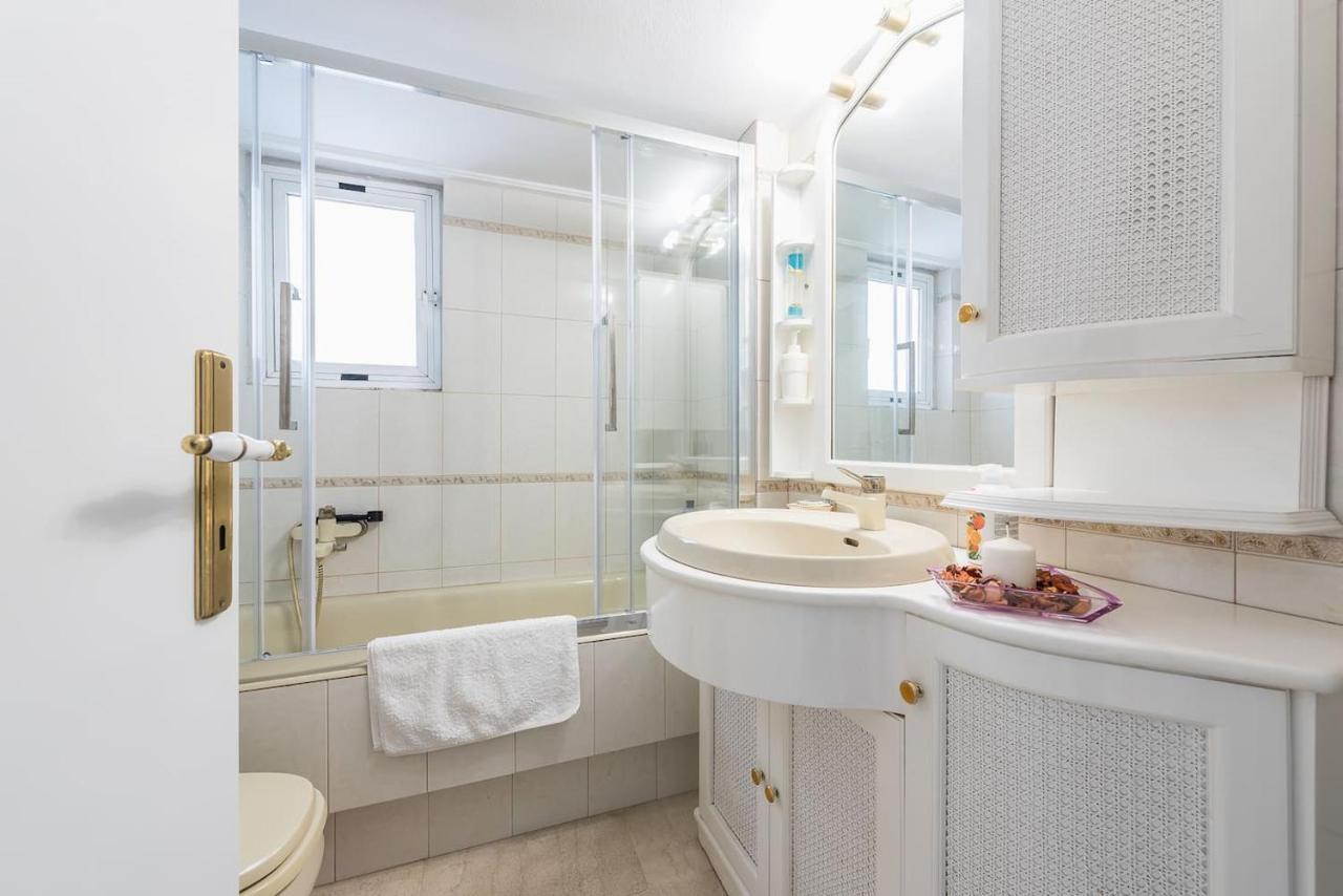 Seaside Central Apartment Афины Экстерьер фото