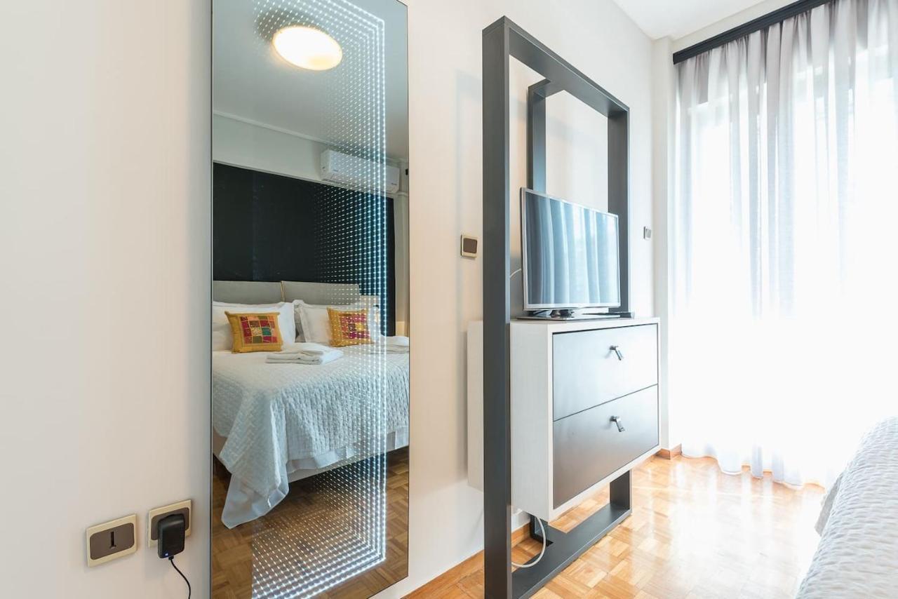 Seaside Central Apartment Афины Экстерьер фото